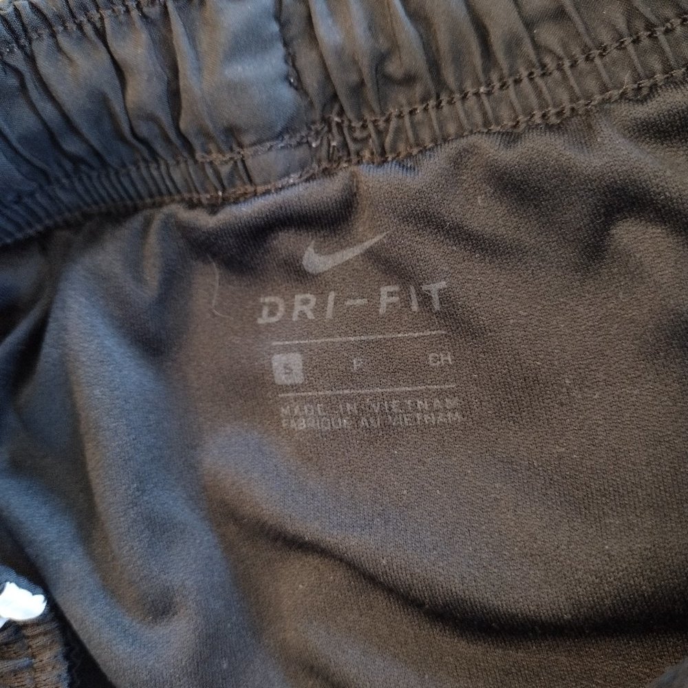NIKE classic Dri-fit black white tempo running shorts, size S - Picture 8 of 10